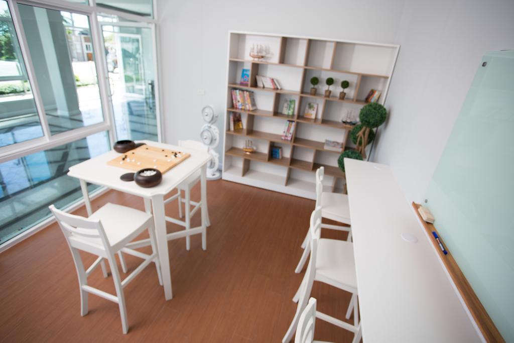 Bbg Seaside Luxurious Service Apartment Bangszen Kültér fotó