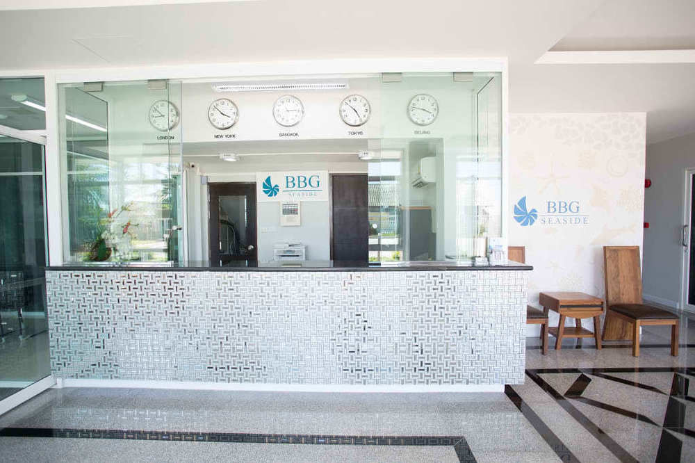 Bbg Seaside Luxurious Service Apartment Bangszen Kültér fotó