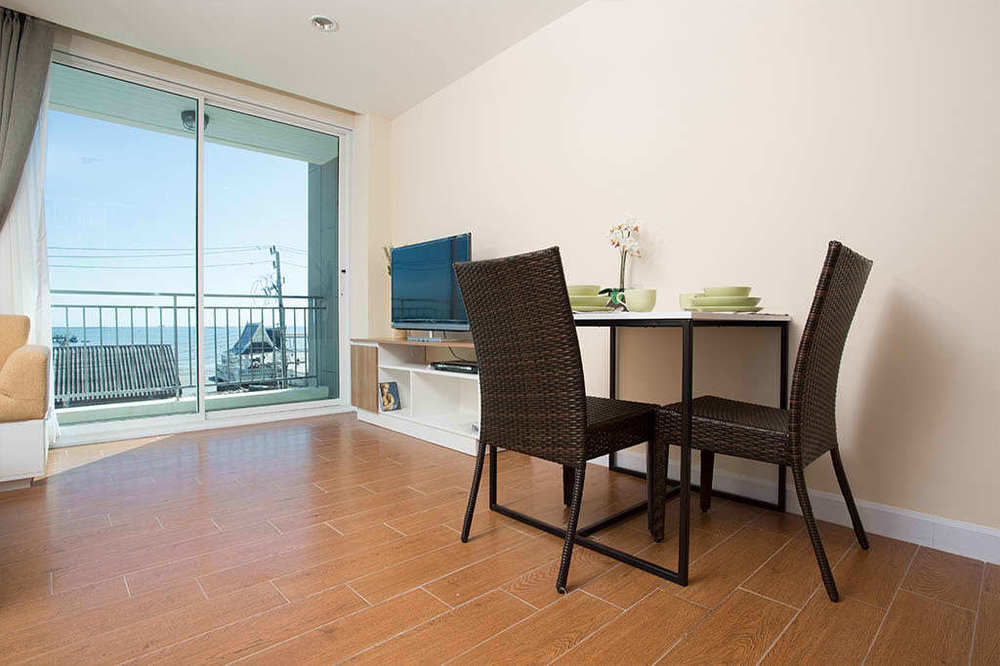 Bbg Seaside Luxurious Service Apartment Bangszen Kültér fotó